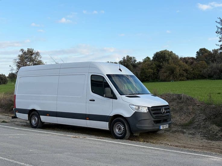 Blog image for Affordable Chiller Van Services In Dubai For Food & Pharma Delivery - Dubai Chiller Transport article about Low cost refrigerated vans Dubai